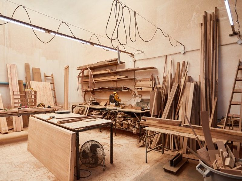 Suelo de tarima de madera natural instalado en Soria
